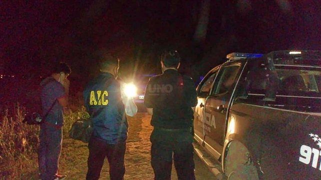 En la noche del lunes hallaron el cuerpo sin vida con varios disparos en la zona rural de Santo Tomé. 