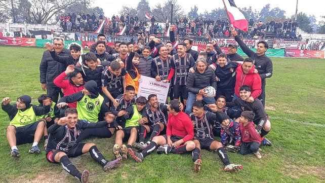 Atl&eacute;tico Tiro y su gente, celebra el pase a cuartos de final, donde enfrentar&aacute; a Col&oacute;n de Santa Fe.