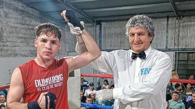 Esteban Ferrero del Olimboxing de Santa Fe consigui&oacute; un gran triunfo en la capital entrerriana