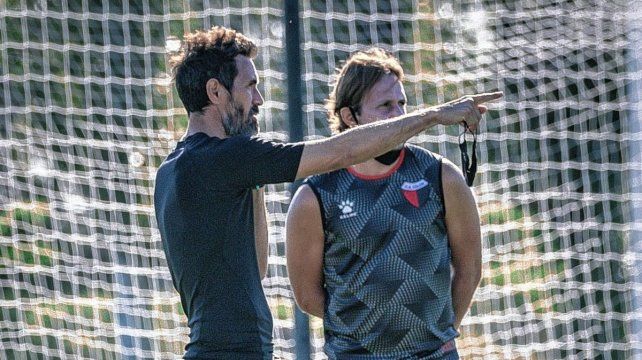 Eduardo Dom&iacute;nguez quiere respetar la burbuja de Santa Fe lo m&aacute;ximo posible. Foto: prensa Col&oacute;n