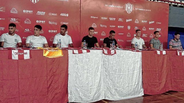 Roberto Battión, cara visible de la secretaría técnica de Unión, se mostró satisfecho por el mercado de pases realizado.