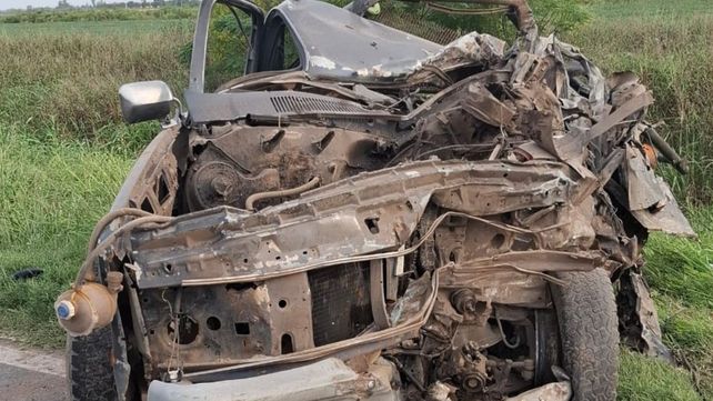 Persecución kilométrica termina con dos ladrones muertos y un tercero detenido tras violento choque