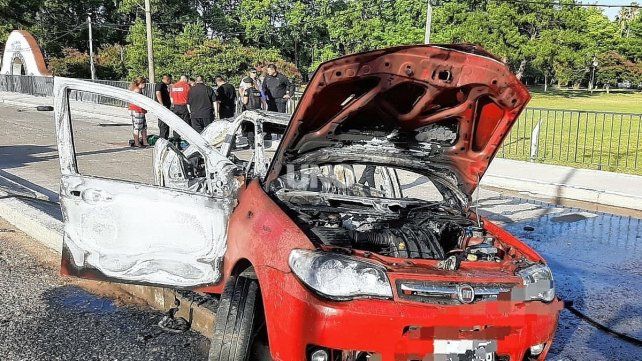 Navidad trágica en la Ruta 1. Un automovilista perdió la vida tras un siniestro vial este domingo por la mañana. 
