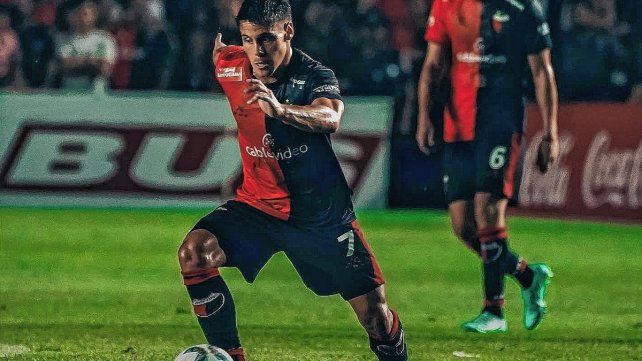 Nicolás Talpone, ahora como jugador de Colón, tendrá un partido especial el domingo en Río Cuarto.