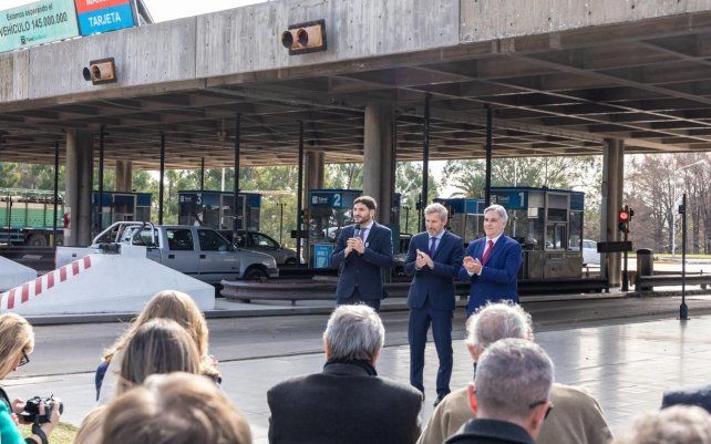 Pullaro, Llaryora y Frigerio en el Túnel Subfluvial