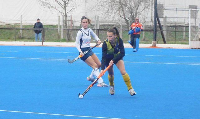 Las Tiburonas derrotaron a La Salle Jobson por 2 a 0, y se mantienen punteras del certamen local de damas.