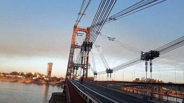 El humo atravesó el cielo santafesino.