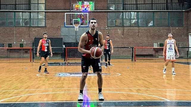 Bautista Fernández fue el mejor en un Colón que volvió a ganar después de cinco partido en el Roque Otrino.