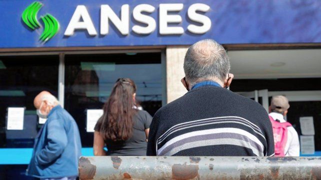 La nueva fórmula prevé aumentos trimestrales, con 4 aumentos anuales