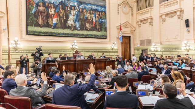 Entre consensos, desafíos pendientes y rechazos: los discursos de los jefes de bloque que cerraron la Convención Constituyente