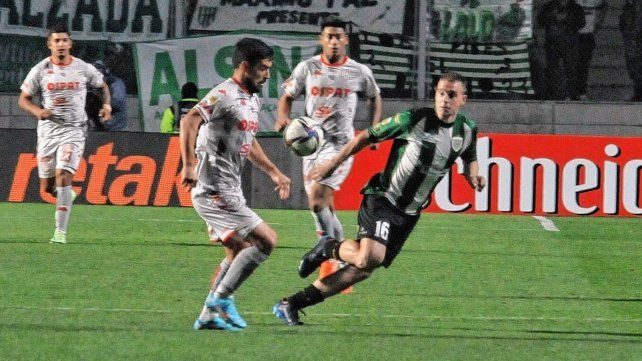 Unión quedó eliminado de la Copa Argentina a manos de Banfield.