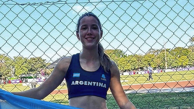 Agus, tiene 17 años, es de la ciudad de Santa Fe, y es entrenada por Nicolás Camargo, y representa a la Asociación Santafesina de Atletismo