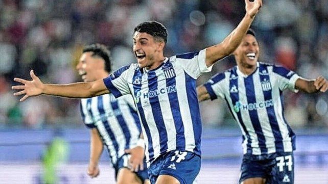Joaquín Mosqueira dejó Unión y en pocos días ganó la Supercopa Internacional con la camiseta de Talleres.