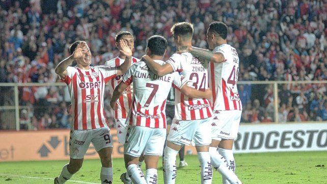 Unión superó a Oriente Petrolero y manda en su grupo de la Copa Sudamericana.