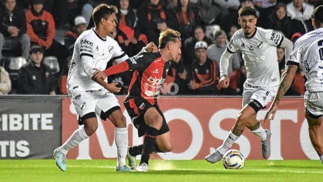 Marcioni volvió a ser titular y marcó en Colón.