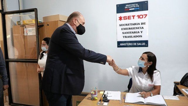 El gobernador de Santa Fe, Omar Perotti, anticip&oacute; que la provincia eval&uacute;a como implementar las restricciones junto a los municipios para contener el alza de contagios de coronavirus.&nbsp;