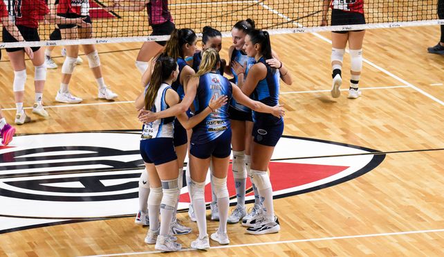  Las santafesinas cosecharon así la segunda derrota consecutiva en la octava fecha de la Liga Argentina Femenina.