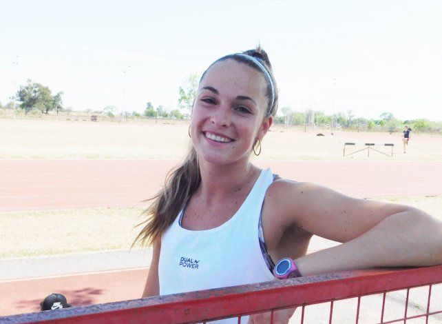 Aldana contó que no hay muchos chicos que practiquen salto con garrocha en la ciudad.