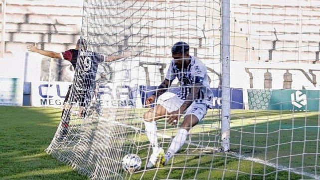 Colón no gana desde el 4-3 en Salta ante Central Norte.
