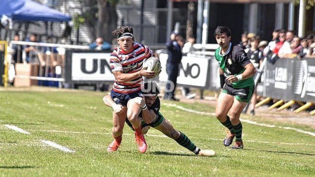  Ramiro Giménez Melo tuvo un buen trabajo en la victoria de Santa Fe Rugby ante Duendes por un claro 35 a 12.
