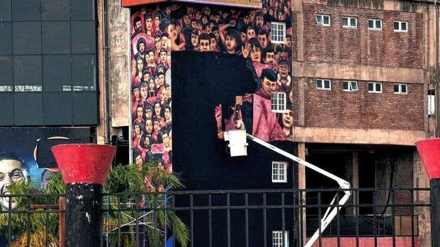Col&oacute;n ya tiene una nueva idea para cambiar el mural en el estadio Brigadier L&oacute;pez.