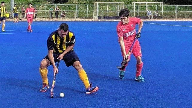  En el Sergio Antoniazzi, Náutico El Quilla empato 1 a 1 con Talleres de la ciudad de Paraná.