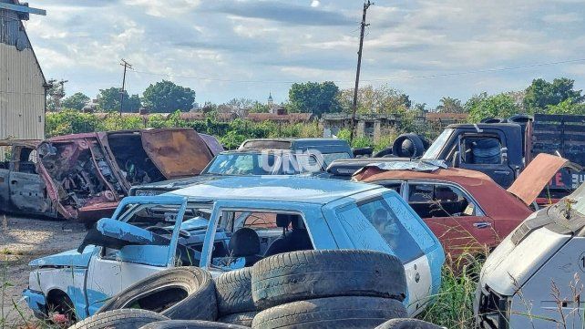 En el predio de la Estaci&oacute;n Belgrano. Piden erradicar un dep&oacute;sito de veh&iacute;culos abandonados.&nbsp;