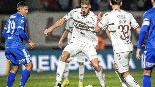 Platense está inhibido y no puede cumplirle ya a Colón.