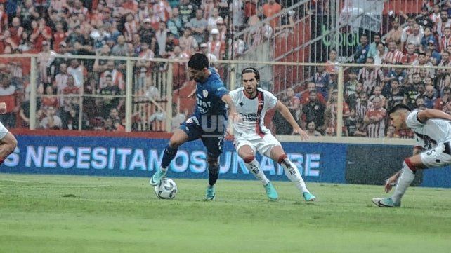 Mauro Luna Diale volver&iacute;a a ser titular en Uni&oacute;n.