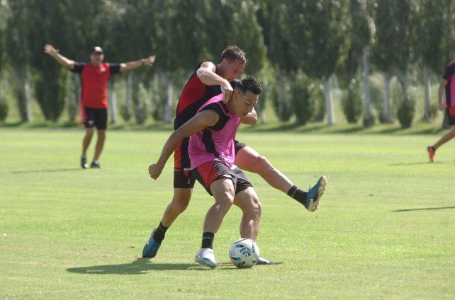 Lucas Cano viene pidiendo pista en el equipo alternativo que prepara Ezequiel Medrán en Colón.