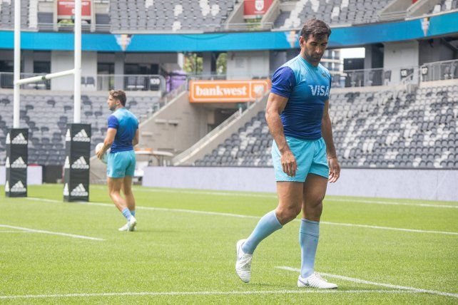 Reconocimiento de campo es el que efectúa el tucumano Matías Orlando en la previa al test match.