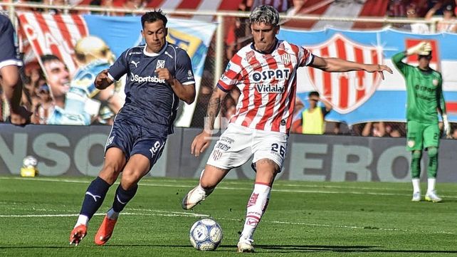 Juan Pablo Ludueña tiene tres amarillas en Unión. Juan Pablo Ludueña tiene tres amarillas en Unión.