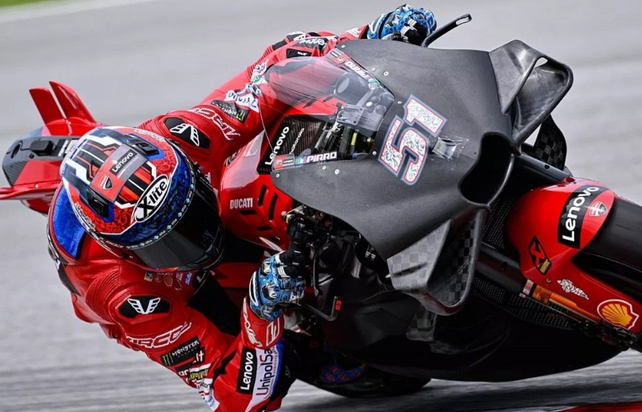 Pirro domina los ensayos del MotoGP en Malasia.