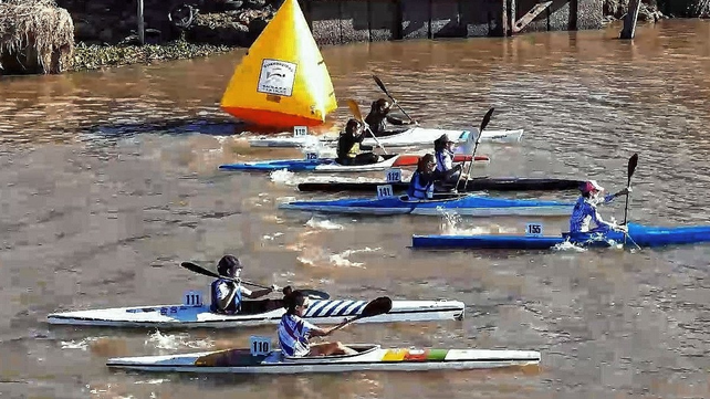 M&aacute;s de 150 palistas de 40 clubes de la regi&oacute;n compitieron en el certamen organizado por Azopardo.