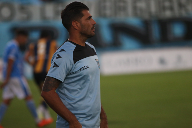 Fernando Stagnari, DT de Estudiantes de R&iacute;o Cuarto, palpit&oacute; el partido ante Col&oacute;n.