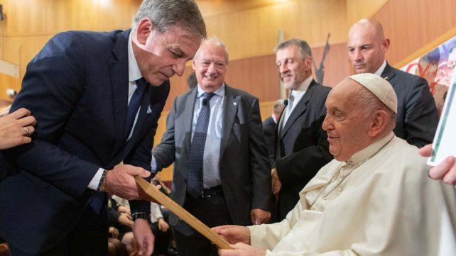 Jatón junto al Papa durante el congreso de Ciudades Eco Educativas
