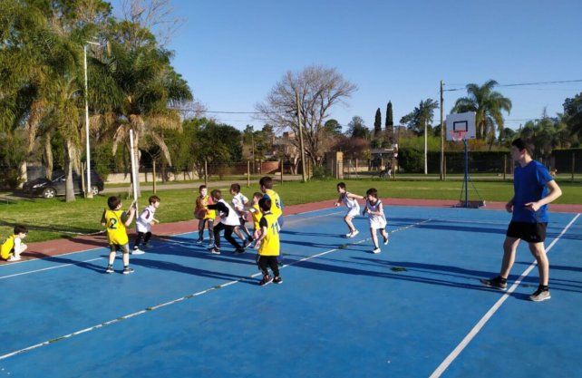 Vecinal Altos del Sauce sue&ntilde;a con jugar al b&aacute;squet en el &aacute;mbito de la ASB