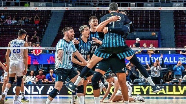 El equipo nacional ganaba dos sets a cero y se terminó imponiendo en un ajustado tiebreak. París está cada vez más cerca.