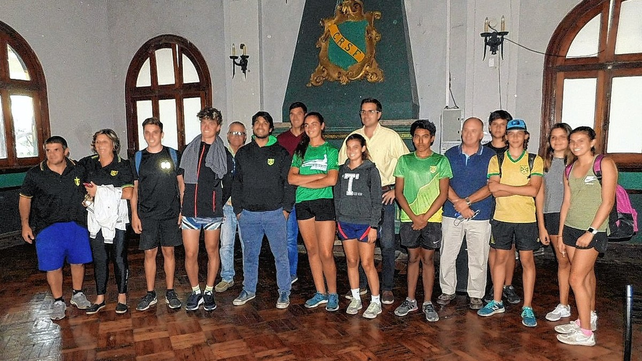 Los integrantes del sector de remo de la entidad lagunera escucharon la experiencia de Ingrid en Brasil.