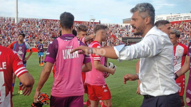 Gustavo Munúa terminó utilizando a ocho jugadores formados en las inferiores de Unión. UNO Santa Fe | José Busiemi