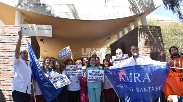 Abrazo simbólico hospital Orlando Alassia 