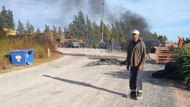 La protesta llevada a cabo en el ingreso del relleno sanitario