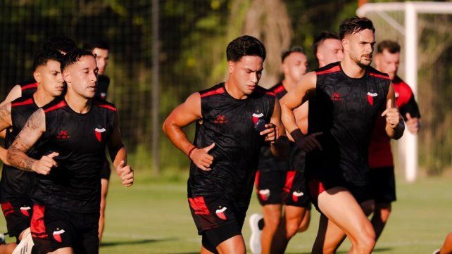 Ignacio Lago ser&aacute; uno de los estandartes futbol&iacute;sticos del Col&oacute;n de Ezequiel Medr&aacute;n.