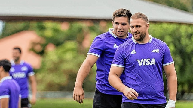 El primera línea rafaelino Mayco Vivas fue convocado para jugar en Europa con Los Pumas. El primera línea rafaelino Mayco Vivas fue convocado para jugar en Europa con Los Pumas.