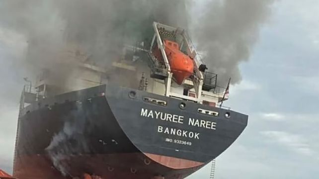 La guerra. El carguero tailandés fue atacado cerca del Estrecho de Ormuz: rescataron a 20 marineros y hay tres desaparecidos  