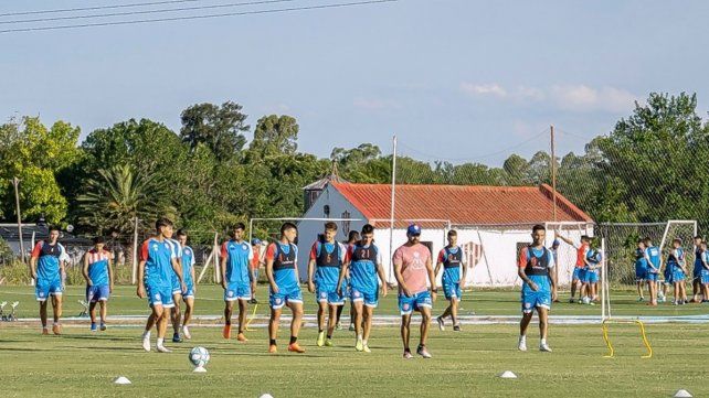 Tras la victoria ante Lan&uacute;s, el plantel de Uni&oacute;n en Casasol ya se enfoca en el encuentro ante Aldosivi en Mar del Plata.