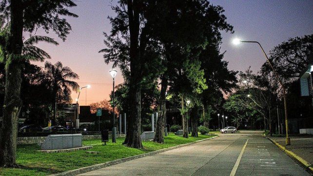 Luminarias nuevas en el marco del plan de iluminación.