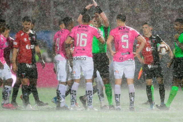 Independiente del Valle podría perder la Sudamericana que reclama Colón y bajar de categoría.