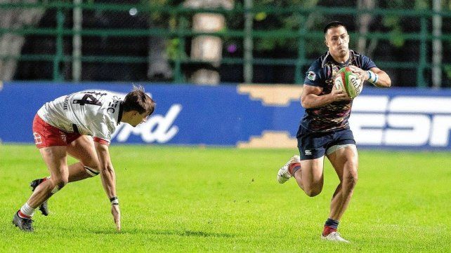 El paranaense de Estudiantes, Bruno Heit, fue el autor del primer try en el segundo tiempo en el CASI.