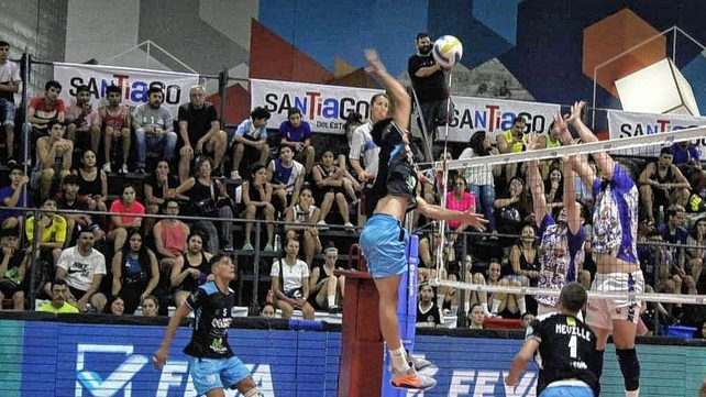 Villa Dora perdió frente al Instituto Marcelino Champagnat de Río Tercero por 3 a 0, un rival fuerte con jugadores muy experimentados.